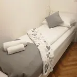 B&m Apartman Sezana